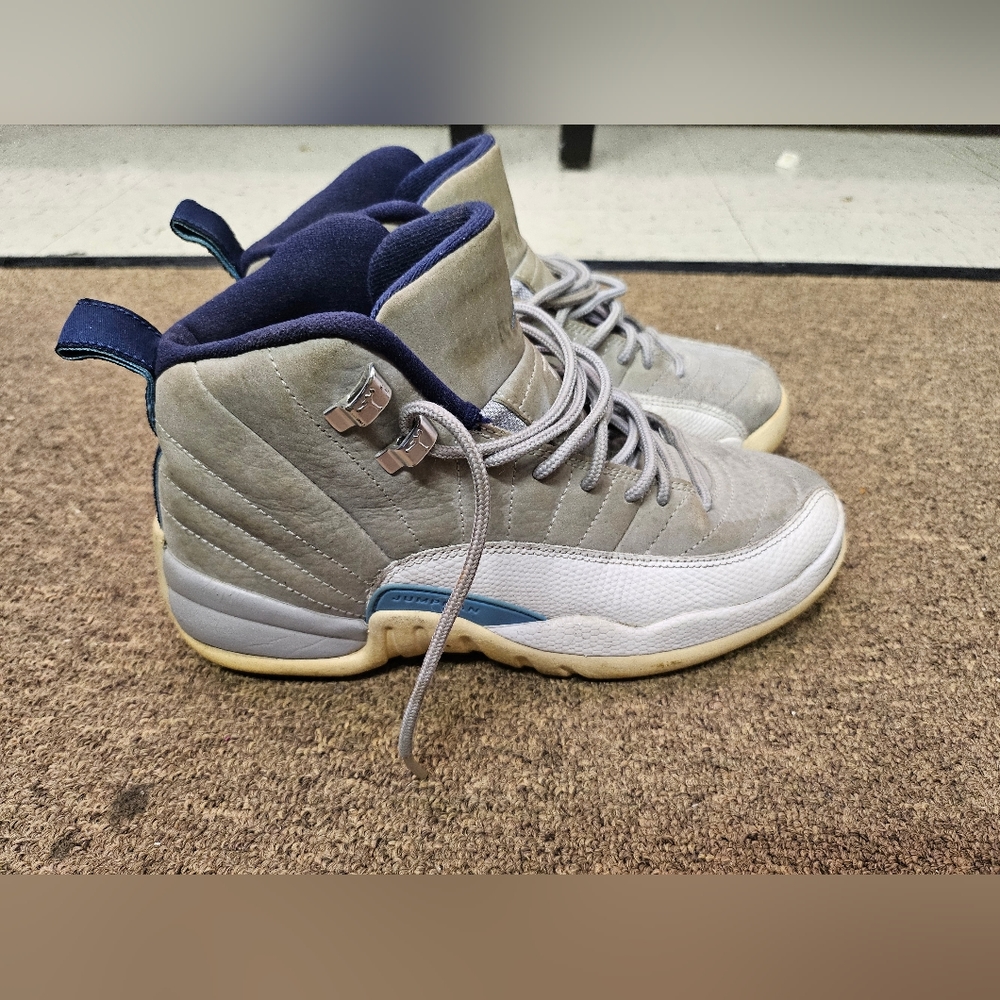 Jordan 12 unc